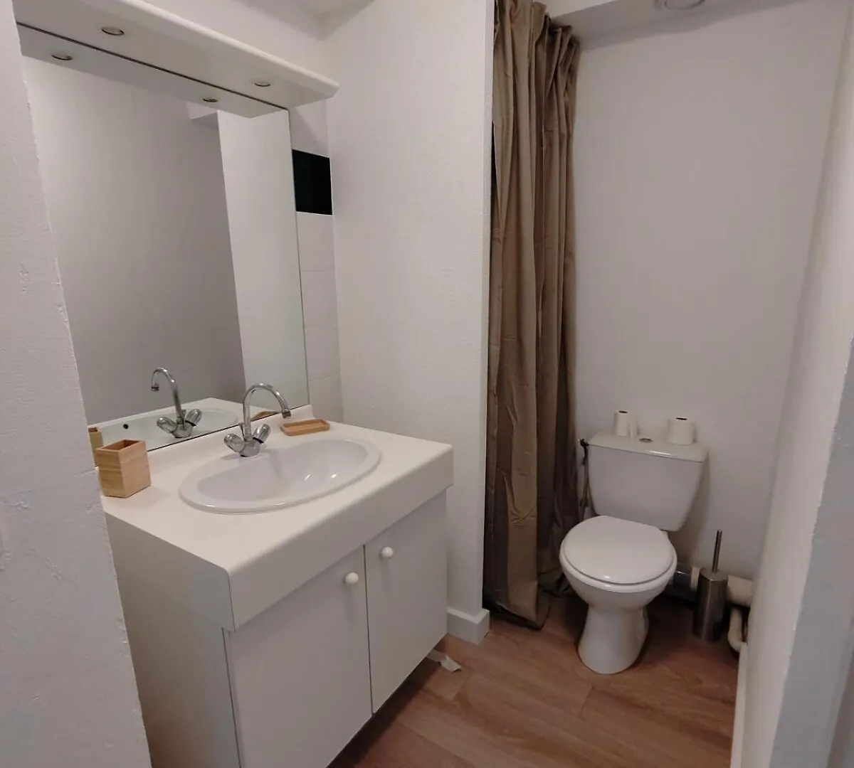 Studio Proche Remparts Avignon